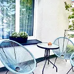 Smart Apartments - Apartamenty Z Pieknym Ogrodem I Sniadaniami Ustronie Morskie