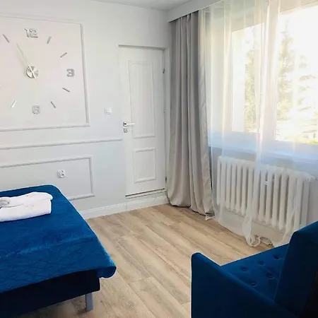 Smart - Z Pieknym Ogrodem I Sniadaniami Lägenhet *