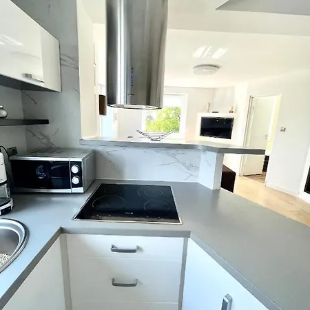 公寓 Smart 尤斯托尼莫斯基