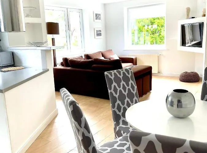 Smart * Устроне-Морске